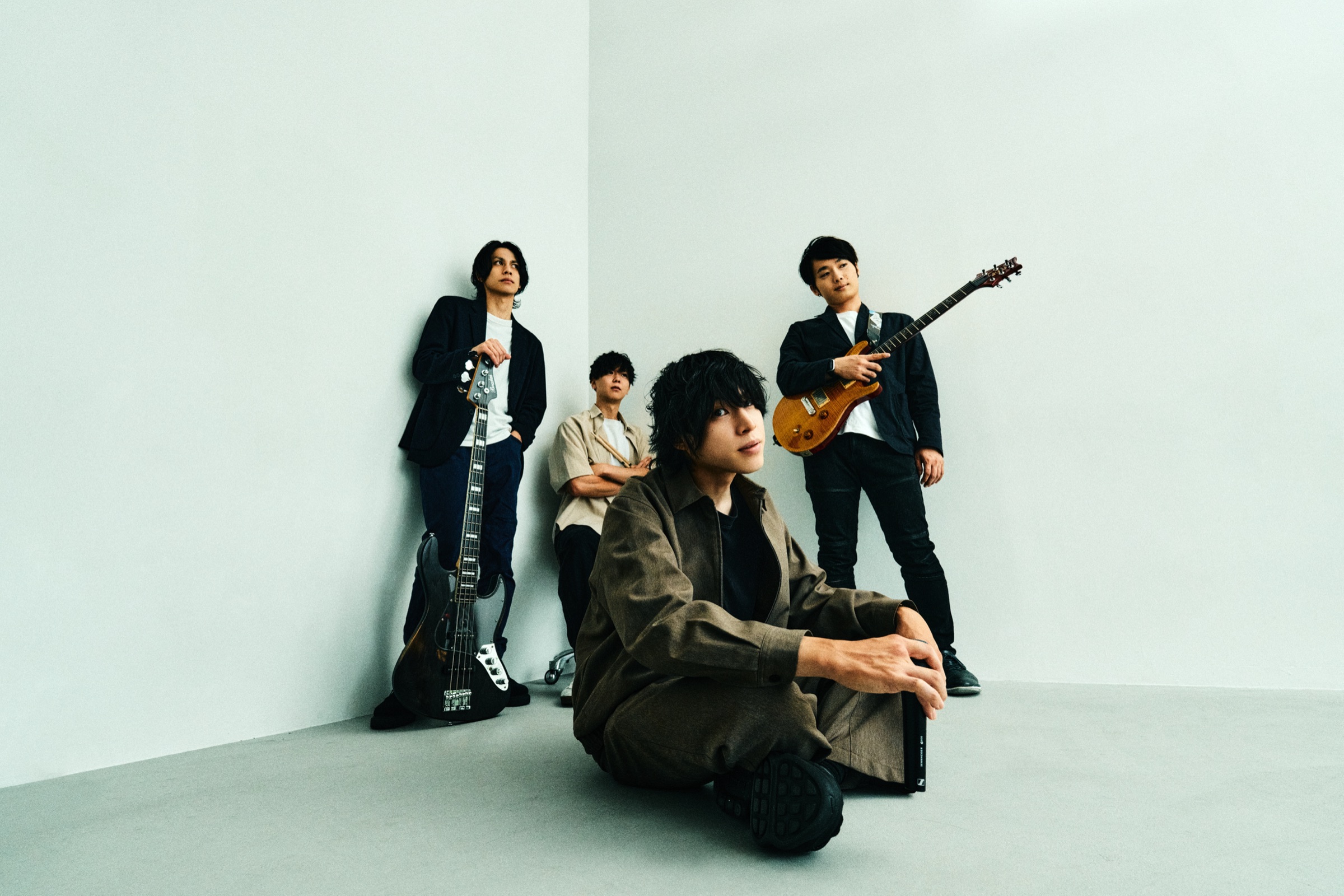 バンド「for」のメンバー4人